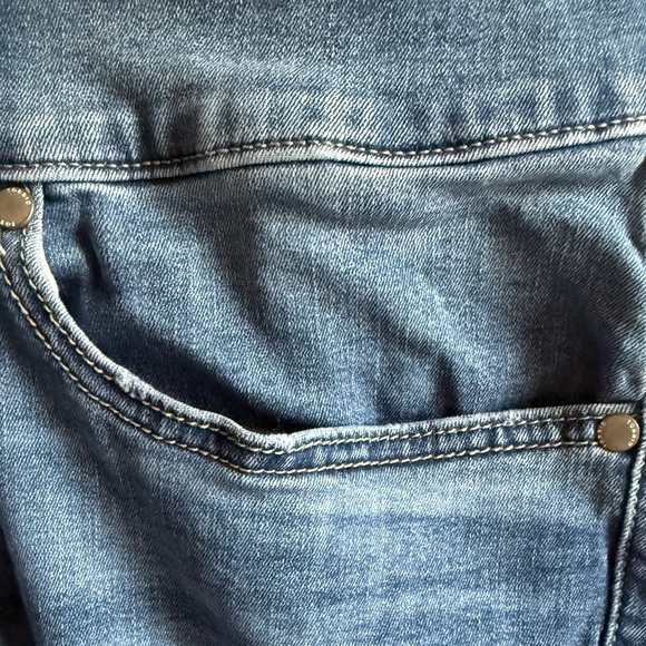 🛍️Torrid Super Soft High-Rise Skinny Jeggings – Size 28T - Picture 6 of 10